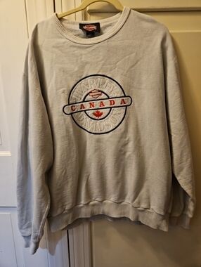 Mens Large 90's Harley-Davidson Crewneck Sweater in  Gray with Red Canada Emblem